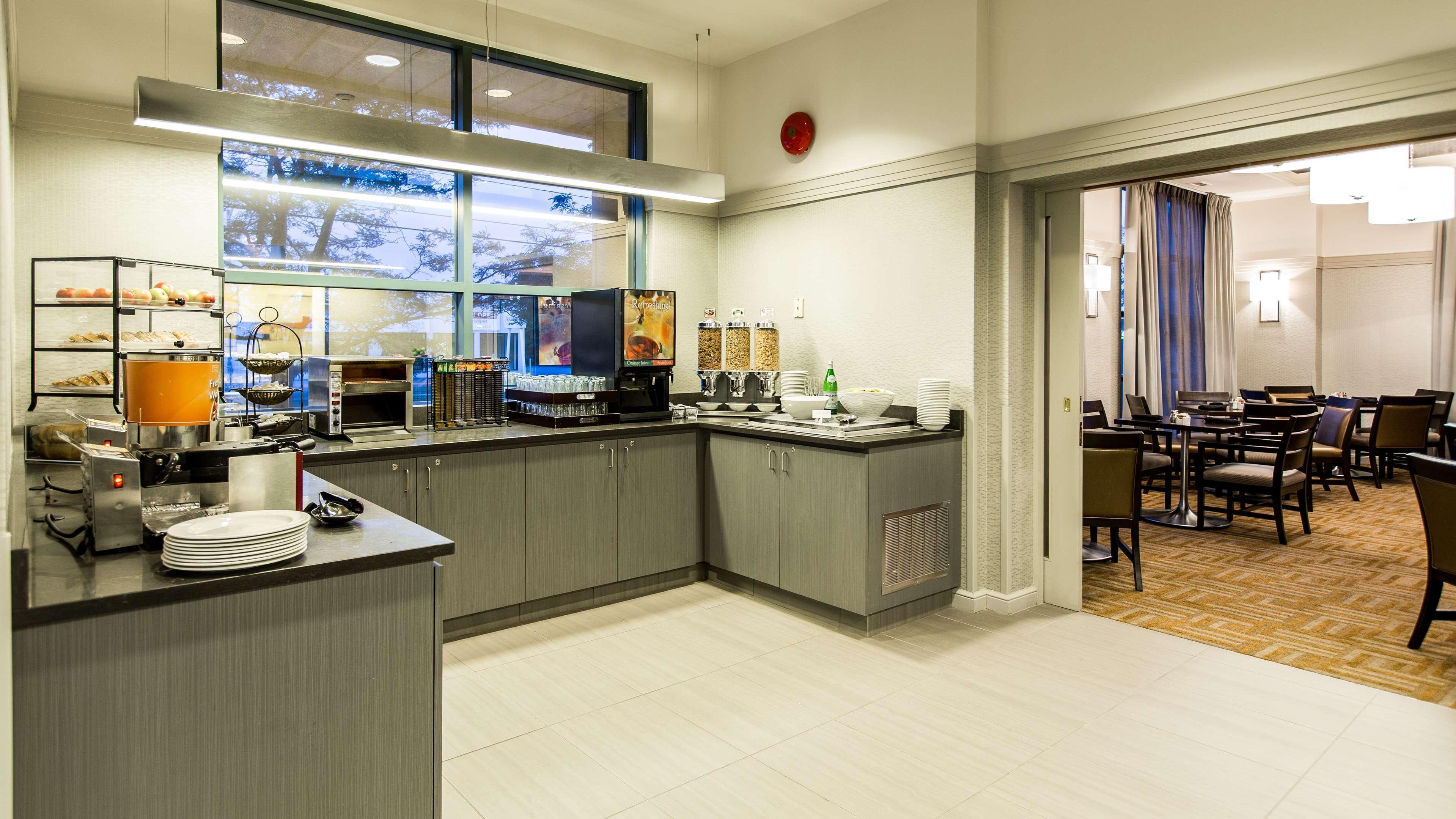 Hotel Courtyard By Marriott Kitchener Exterior foto