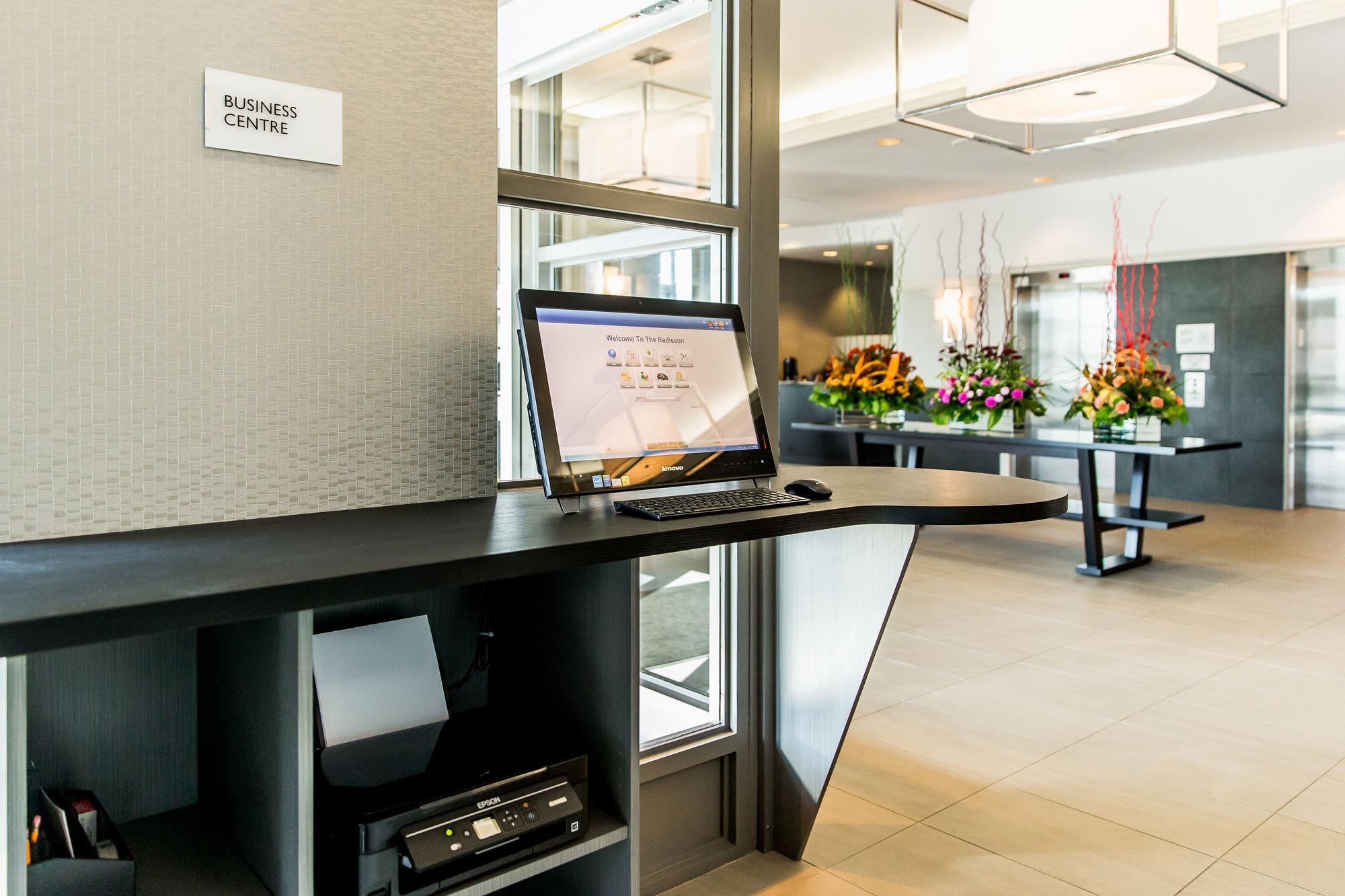 Hotel Courtyard By Marriott Kitchener Exterior foto