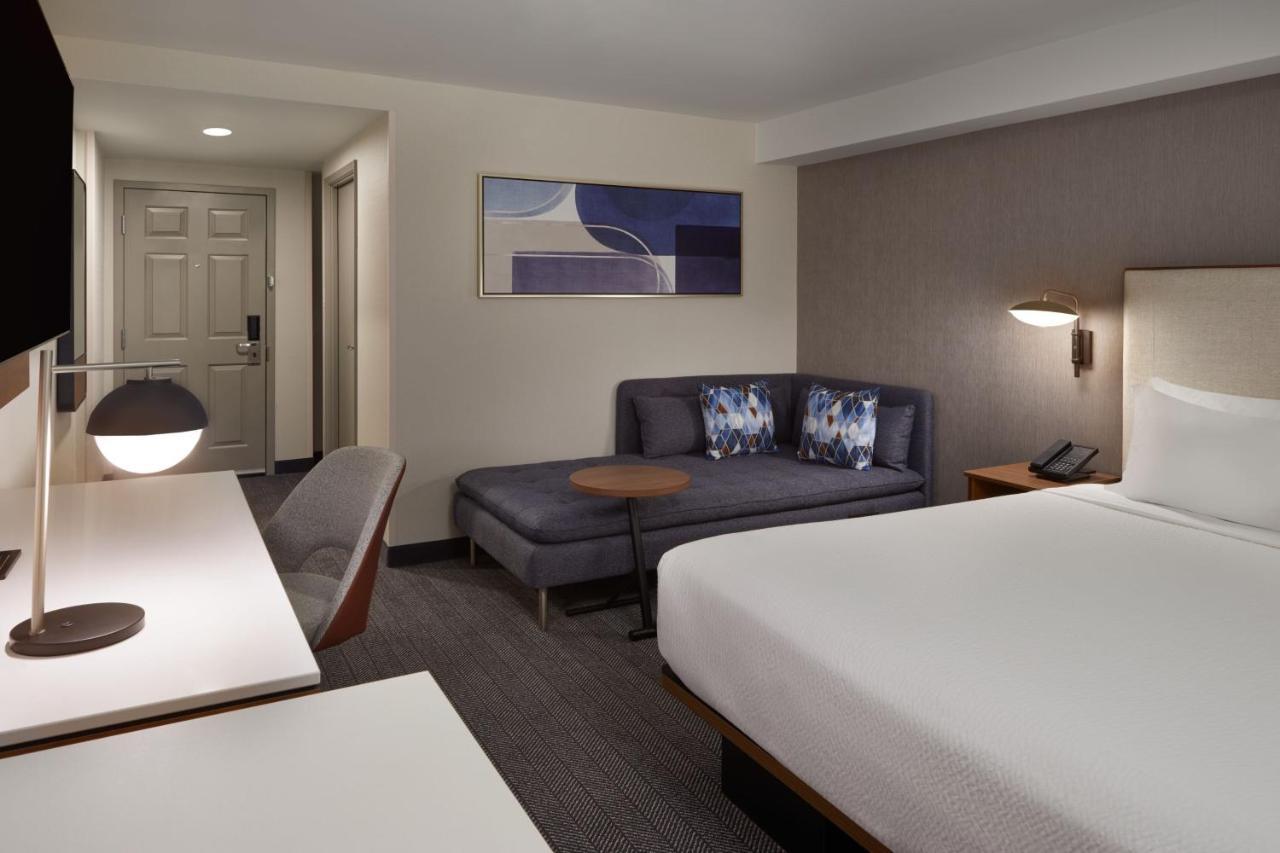 Hotel Courtyard By Marriott Kitchener Exterior foto