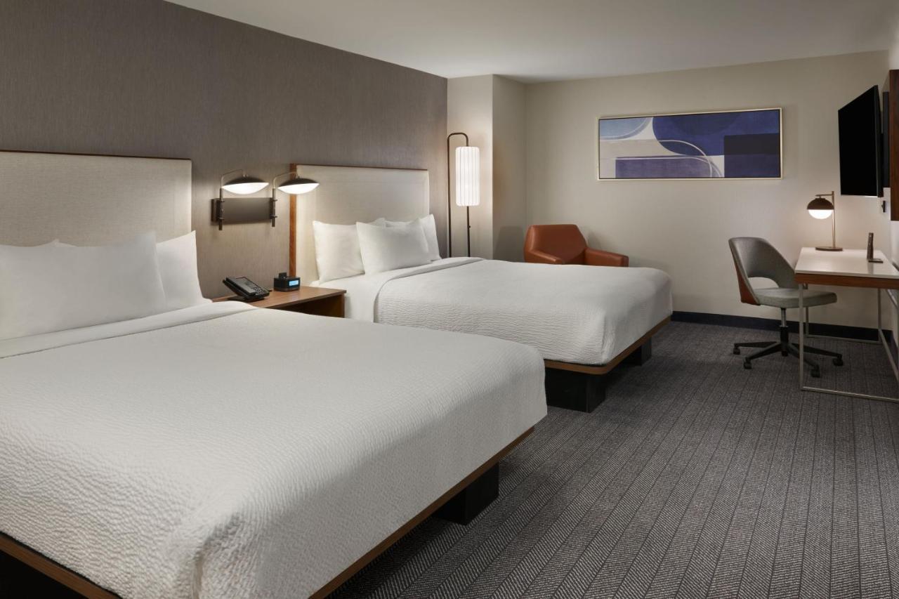 Hotel Courtyard By Marriott Kitchener Exterior foto