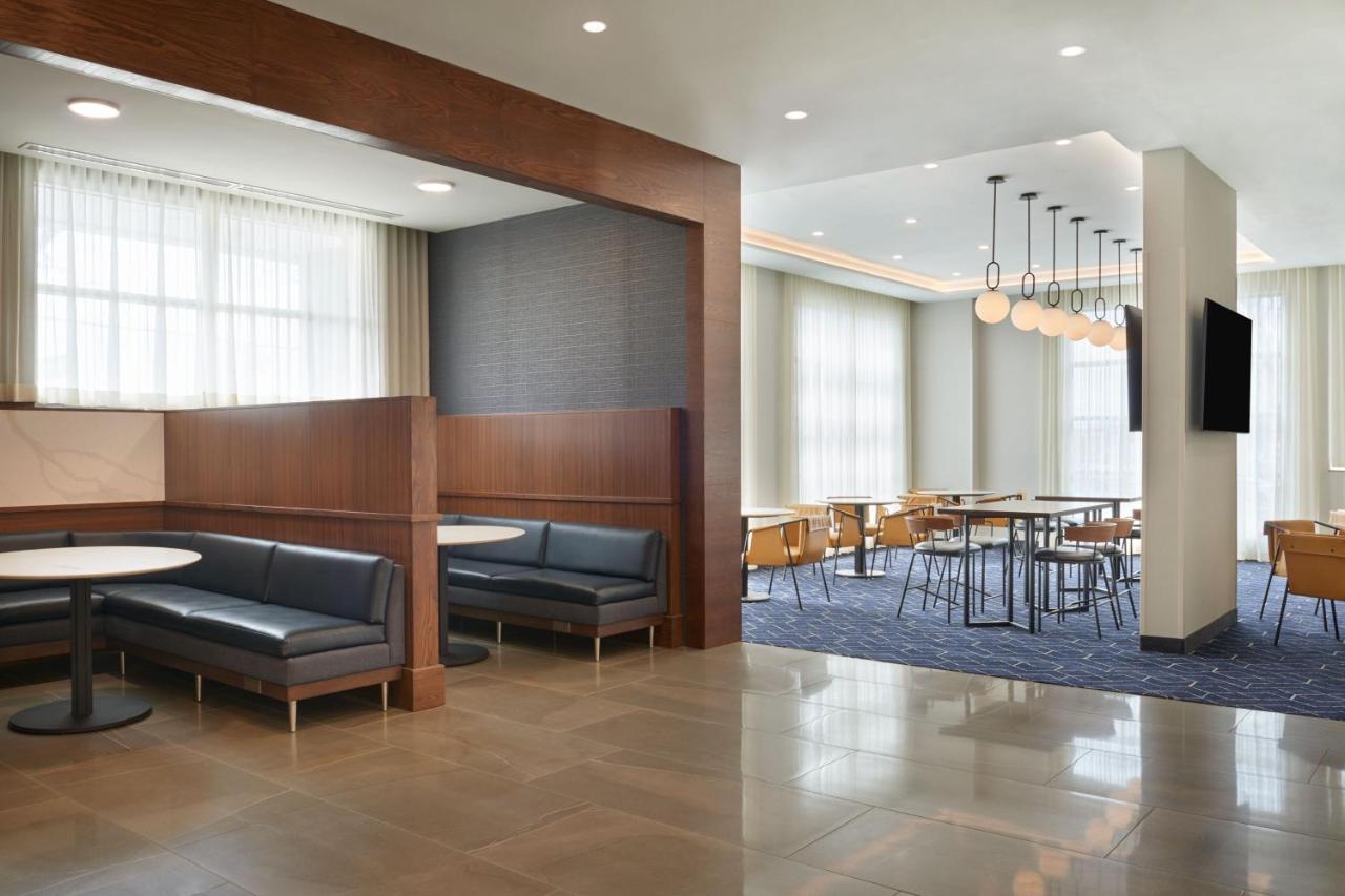 Hotel Courtyard By Marriott Kitchener Exterior foto